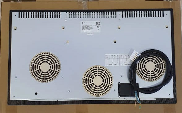 Mặt lưng của bếp từ Smaragd Mainz 3 vùng nấu