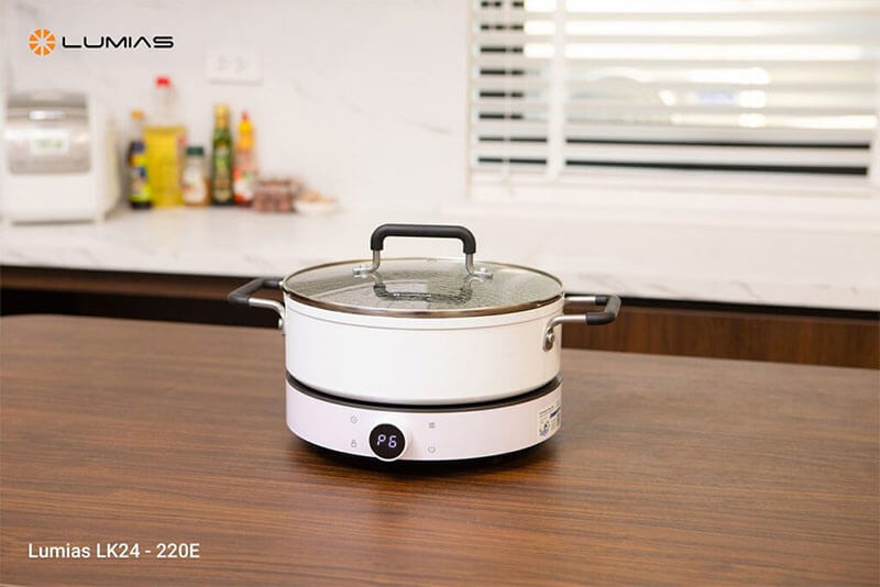 Công suất mạnh mẽ 2000W, nấu nhanh và đều nhiệt