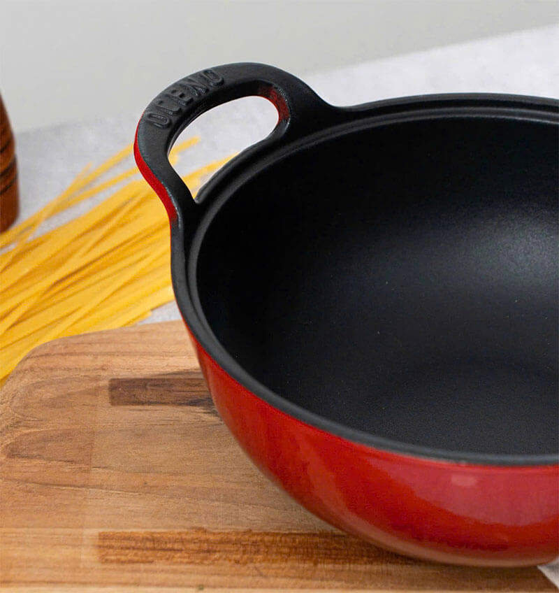 Lớp men gốm nhám cao cấp – Chịu nhiệt cao, chống xước hiệu quả