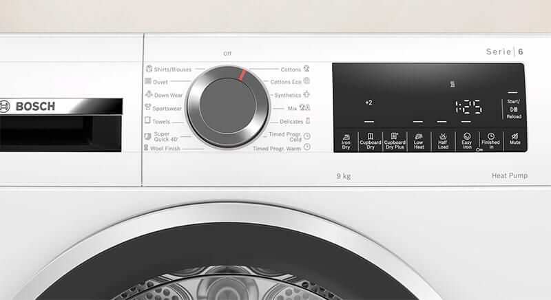 Bảng điều khiển cảm ứng kết hợp núm xoay, thao tác trực quan