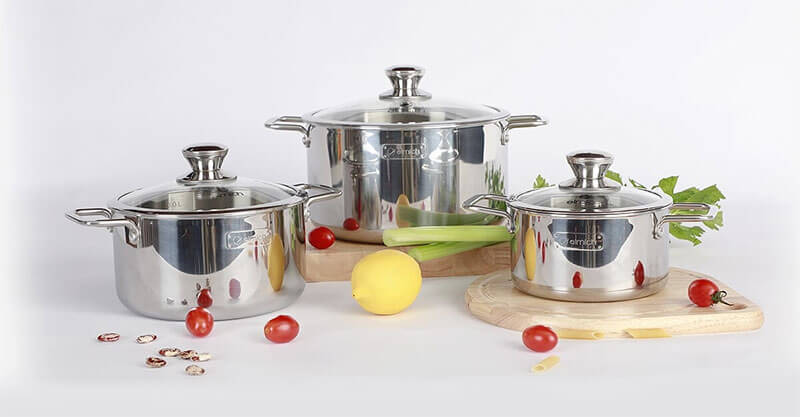 Thiết kế sang trọng tạo điểm nhấn cho không gian bếp