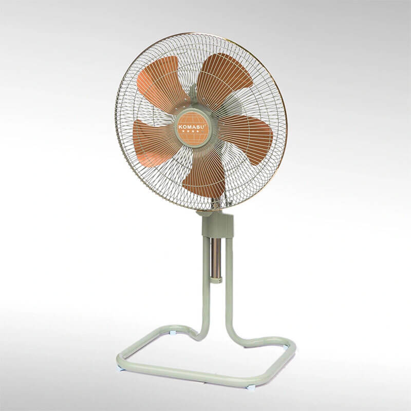 Hiệu Năng Vượt Trội Với Công Suất 80W Và Cánh 45cm